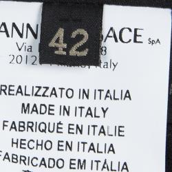 Pre Owned فستان فيرساتشي بكم طويل وحاشية واسعة أسود مزين بشريط أصفر ماكسي M