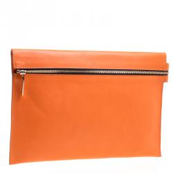 مملوكة مسبقًا Victoria Beckham Orange Leather Clutch