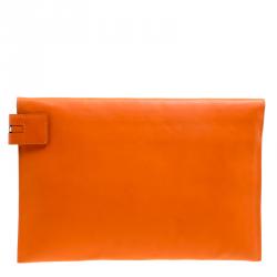 مملوكة مسبقًا Victoria Beckham Orange Leather Clutch