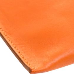 مملوكة مسبقًا Victoria Beckham Orange Leather Clutch