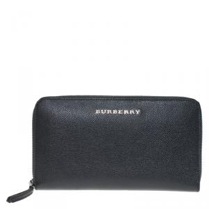 Burberry Black Pebbled Leather Zip Around Wallet