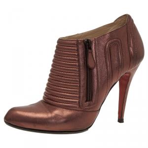 Pre Owned حذاء بوت كريستيان لوبوتان سيغورني جلد أرجواني ميتاليك للكاحل مقاس 39.5