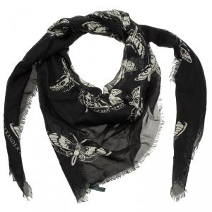 مملوكة مسبقًا Alexander McQueen Black Ivy Leaf Square Scarf