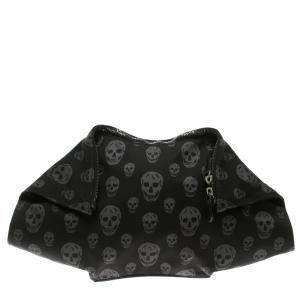 Alexander Mcqueen Black Skull Print Nylon De Manta Clutch