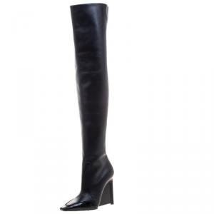 مملوكة مسبقًا بوت فوق الركبة بالنسياغا جلد أسود وحواف جلد التمساح مقاس 36