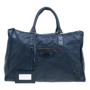 مملوكة مسبقًا حقيبة بالنسياغا كلاسيك ويكيندر جلد أزرق 