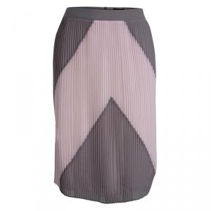Pre Owned Boss By Hugo Boss Colorblock Plisse Verylla Skirt M