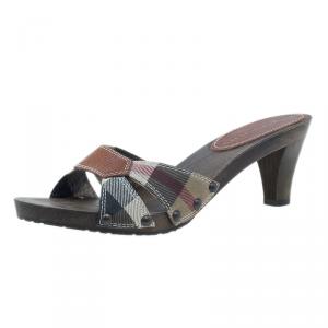 Pre Owned Burberry Novacheck Canvas and Leather Wooden Clogs Size 38