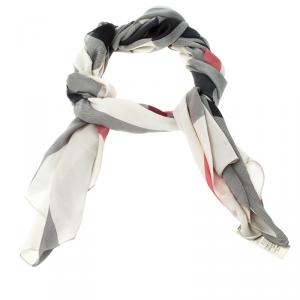 مملوكة مسبقًا Burberry Beige Nova Check Silk Scarf 