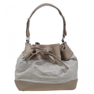 مملوكة مسبقًا Burberry Beige Leather and Fabric Drawstring Hobo