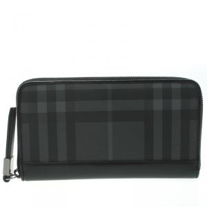 Pre Owned محفظة بربري طويلة سحاب ملتف كانفاس مقوى كاروهات بيت سوداء