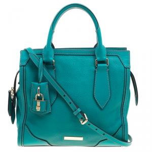 مملوكة مسبقًا Burberry Turquoise Leather Padlock Tote