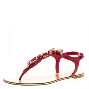 Casadei Red Leather Chain Detail T Strap Flat Sandals Size 39