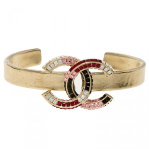 Pre Owned سوار شانيل مفتوح حرفي CC متداخلين مرصعة بكريستال متعدد الألوان ذهبي اللون 16 سم