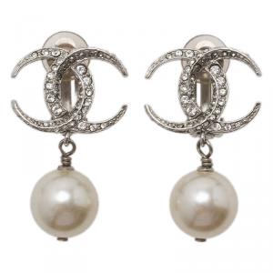 مملوكة مسبقًا أقراط شانيل CC مون كريستال لؤلؤ صناعي