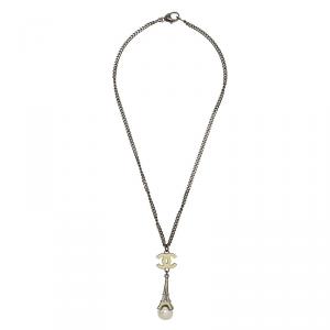 Pre Owned قلادة شانيل CC برج إيفيل لؤلؤ صناعي إيناميل رصاصية