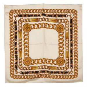 مملوكة مسبقًا Chanel White Chain Pattern Silk Square Scarf
