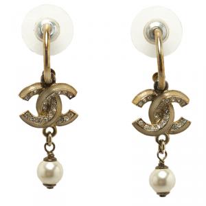 مملوكة مسبقًا Chanel CC Faux Pearl & Crystal Gold Tone Drop Earrings