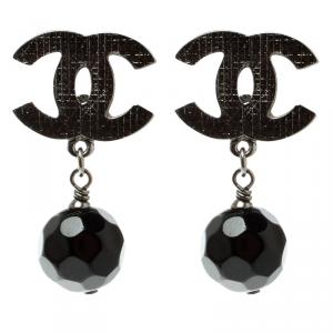 Pre Owned Chanel CC Black Faceted Bead Silver Tone Clip-on Drop Earrings