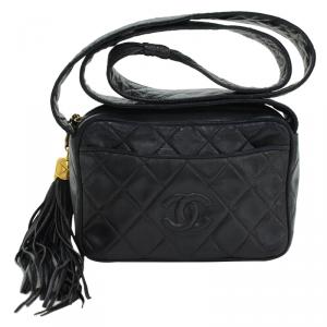 مملوكة مسبقًا Chanel Vintage Black Lambskin Fringe Shoulder Bag