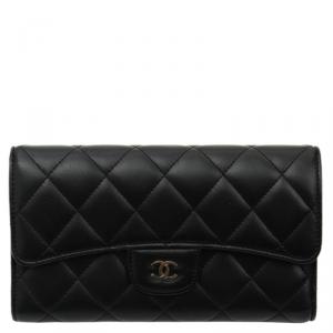 مملوكة مسبقًا Chanel Black Quilted Lambskin Flap Wallet