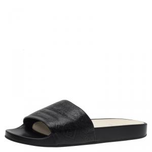 Pre Owned صندل سلايد شانيل جلد أسود منقوش مقاس 41