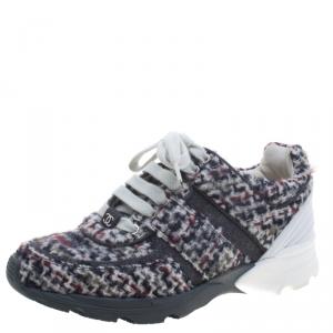 مملوكة مسبقًا Chanel Grey Tweed and Leather Lace Up  Sneakers Size 36.5