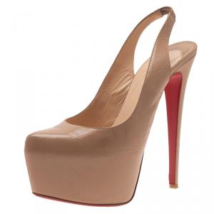 مملوكة مسبقًا صندل كريستيان لوبوتان داف بفتحة خلفية جلد بيج مقاس 41