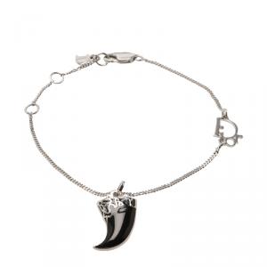 مملوكة مسبقًا Dior Enamel Tooth Charm Silver Tone Bracelet