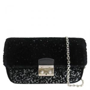 مملوكة مسبقًا Dior Black and Silver New Lock Chain Clutch Bag