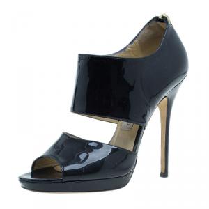 مملوكة مسبقًا Jimmy Choo Black Patent Private Sandals Size 38