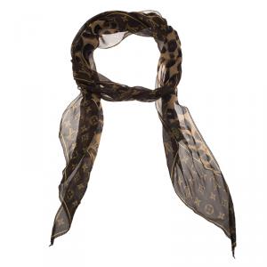 مملوكة مسبقًا وشاح لوي فيتون نقشة فهد وحرير مونوغرامي 