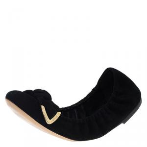 مملوكة مسبقًا Louis Vuitton Black Suede Amulet Ballet Flats Size 36