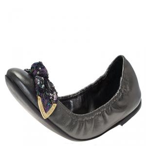 مملوكة مسبقًا Louis Vuitton Metallic Leather and Sequins Amulet Ballet Flats Size 40.5