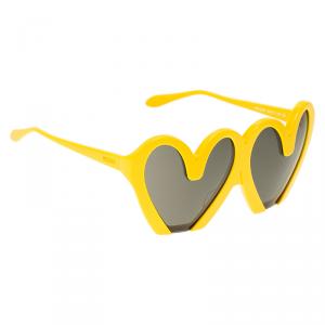 مملوكة مسبقًا Moschino Yellow McDonald's Logo Sunglasses