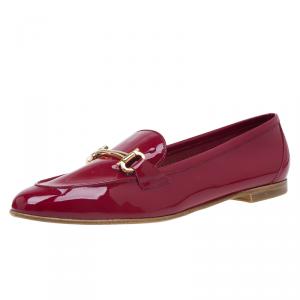 مملوكة مسبقًا حذاء لوفرز سالفاتوري فيراغامو جلد أحمر لامع مقاس 40.5