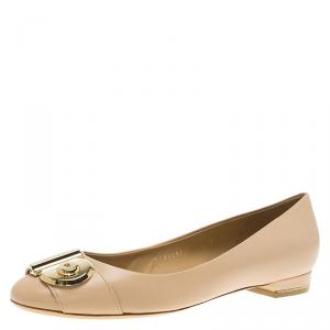 Pre Owned Salvatore Ferragamo Beige Leather Fiamma Keyhole Ballet Flats Size 39.5