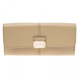 Pre Owned Tod's Beige Leather Continental Flap Wallet 