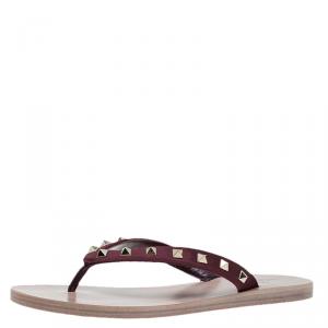 Pre Owned Valentino Burgundy Rockstud Satin Thong Sandals Size 39
