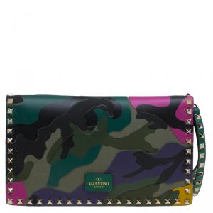 Pre Owned Valentino Multicolor Leather Camouflage Rockstud Wristlet Clutch