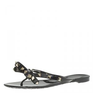 مملوكة مسبقًا صندل فلات فالنتينو روكستاد جيلي أسود مقاس 39