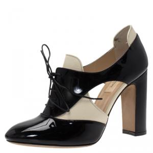 Pre Owned Valentino Monochrome Leather Lace Up Spectator Pumps Size 38.5