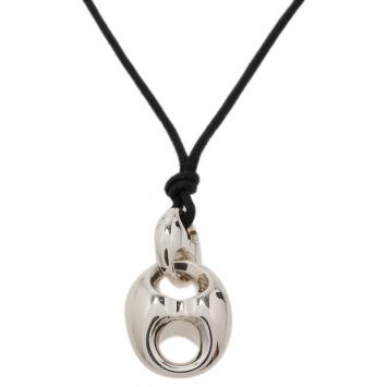 Pre Owned Gucci Silver Pendant Necklace 