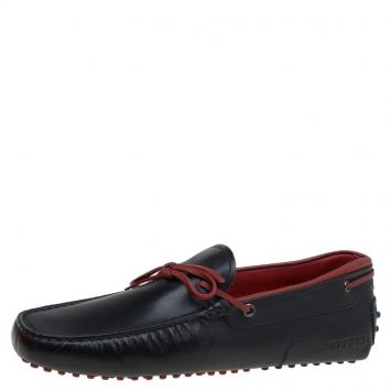 مملوكة مسبقًا Tod's for Ferrari Black and Red Leather Bow Loafers Size 42.5