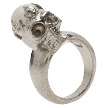 Pre Owned Alexander McQueen Faux Pearl Crown Skull Ring Size 55