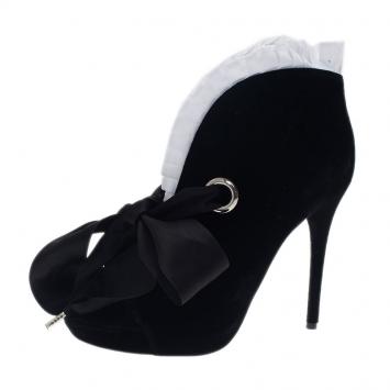 Pre Owned Alexander McQueen Black Velvet Bow Embellished Ankle Boots Size 38.5