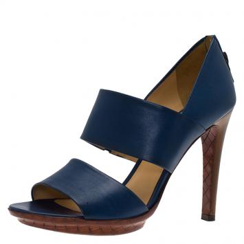 Pre Owned Bottega Veneta Blue Leather Wide Strap Sandals Size 37.5