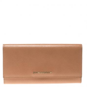 Pre Owned Burberry Pale Coral Patent Leather Continental Wallet