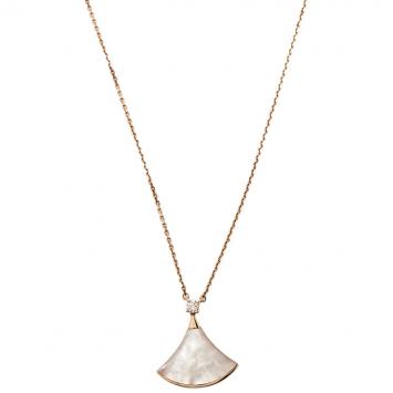 Pre Owned Bvlgari Diva's Dream Mother of Pearl Rose Gold Pendant Necklace