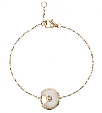 Pre Owned Cartier Amulette De Cartier White Mother of Pearl Yellow Gold Bracelet